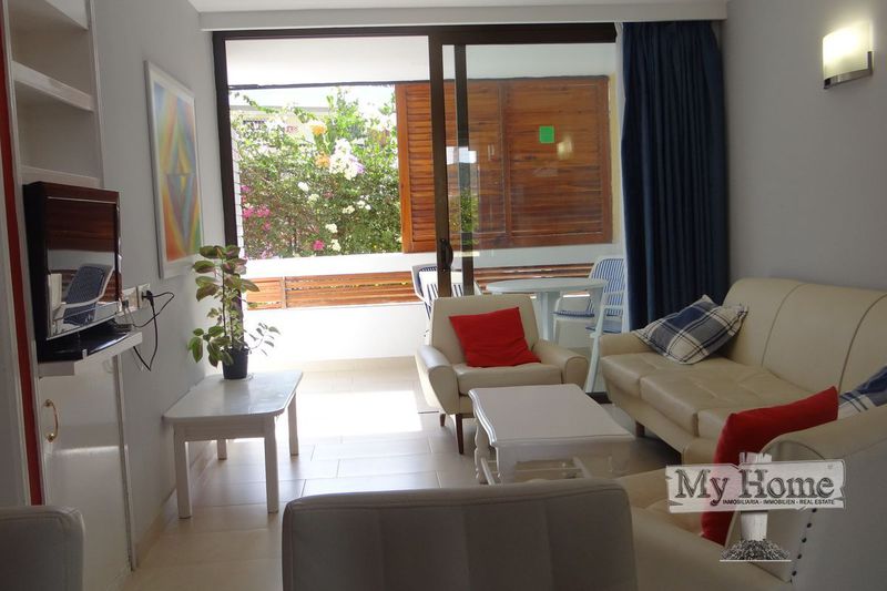 Spacious two bedroom apartment in second line of Playa del Inglés beach
