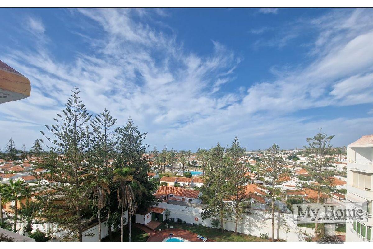 Spectacular top floor apartment for sale in Playa del Inglés