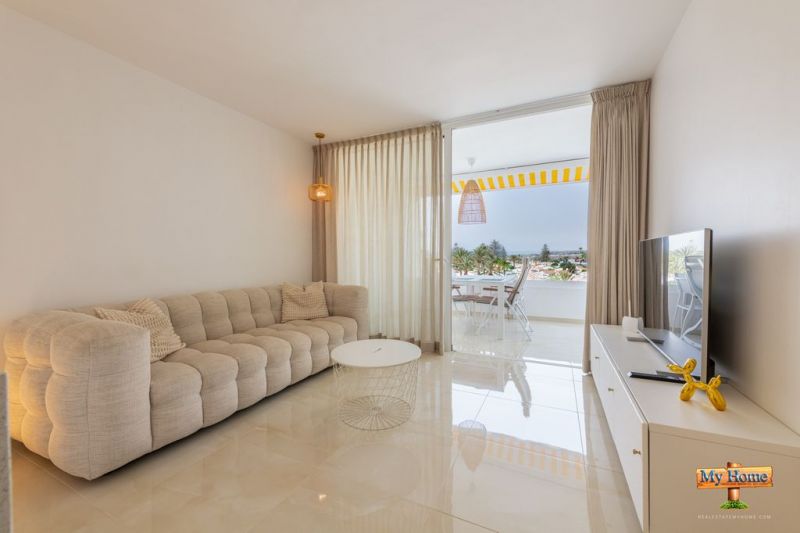 Spectacular top floor apartment for sale in Playa del Inglés