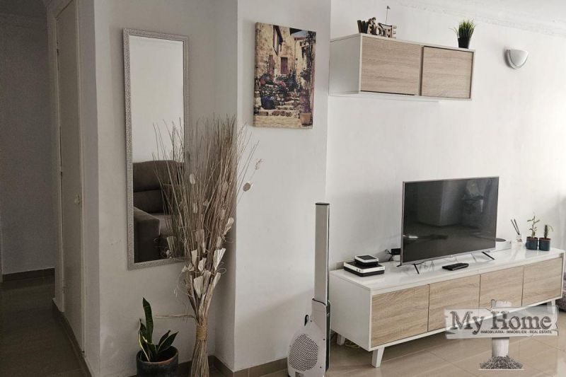 2-bedroom flat just a few metres from the beach